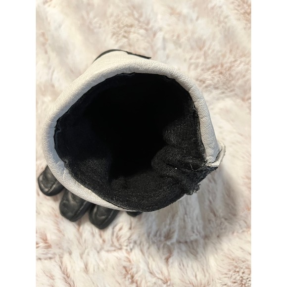 Leather Biker gloves XS adjustable around wrist to protect from wind - Picture 4 of 6